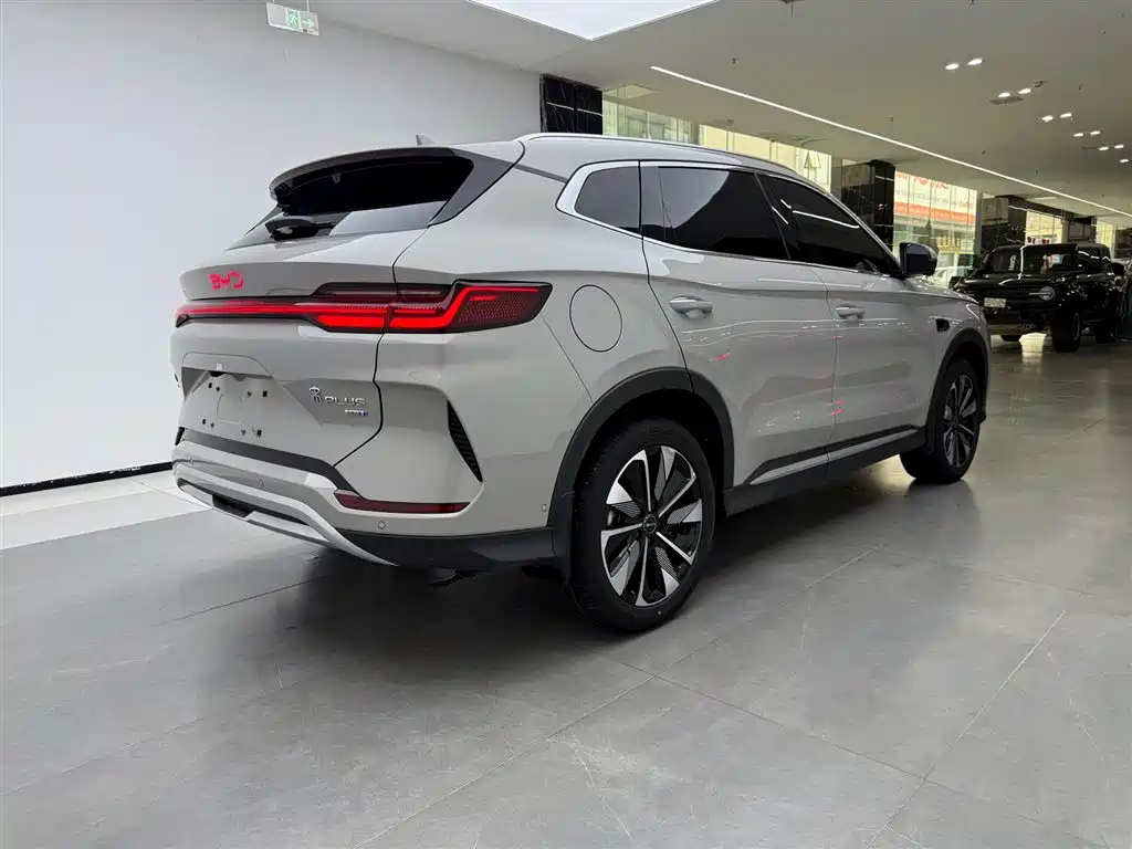 BYD Song Plus PLUS 2025 EV 520km Luxury