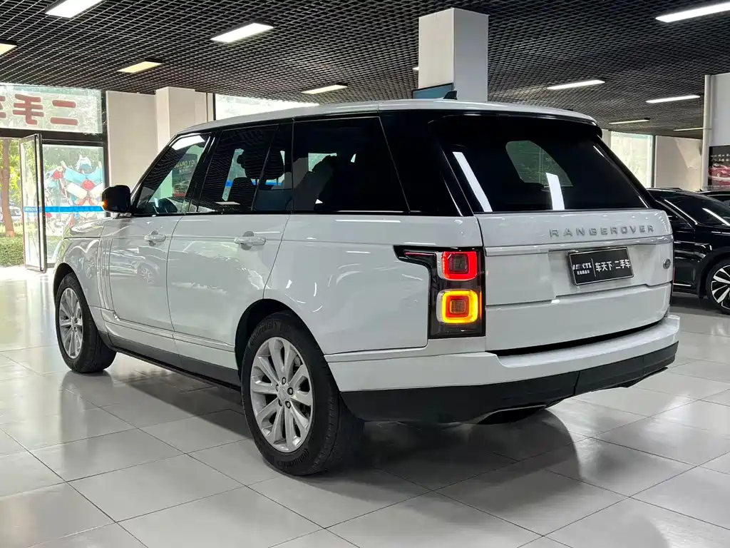 Land Rover Range Rover — миниатюра 4
