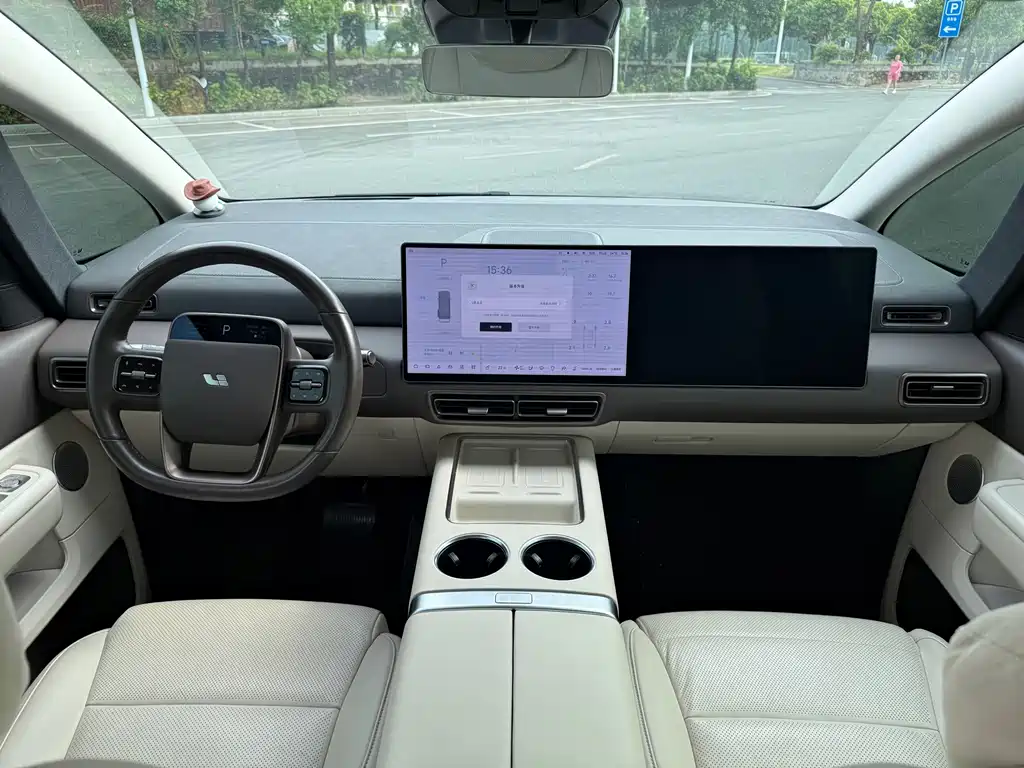 Li Auto Li MEGA — миниатюра 8