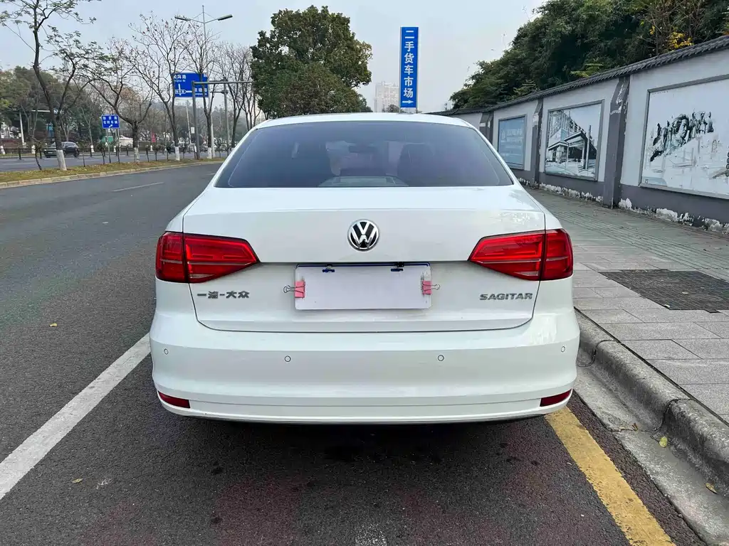 Volkswagen Sagitar — миниатюра 9