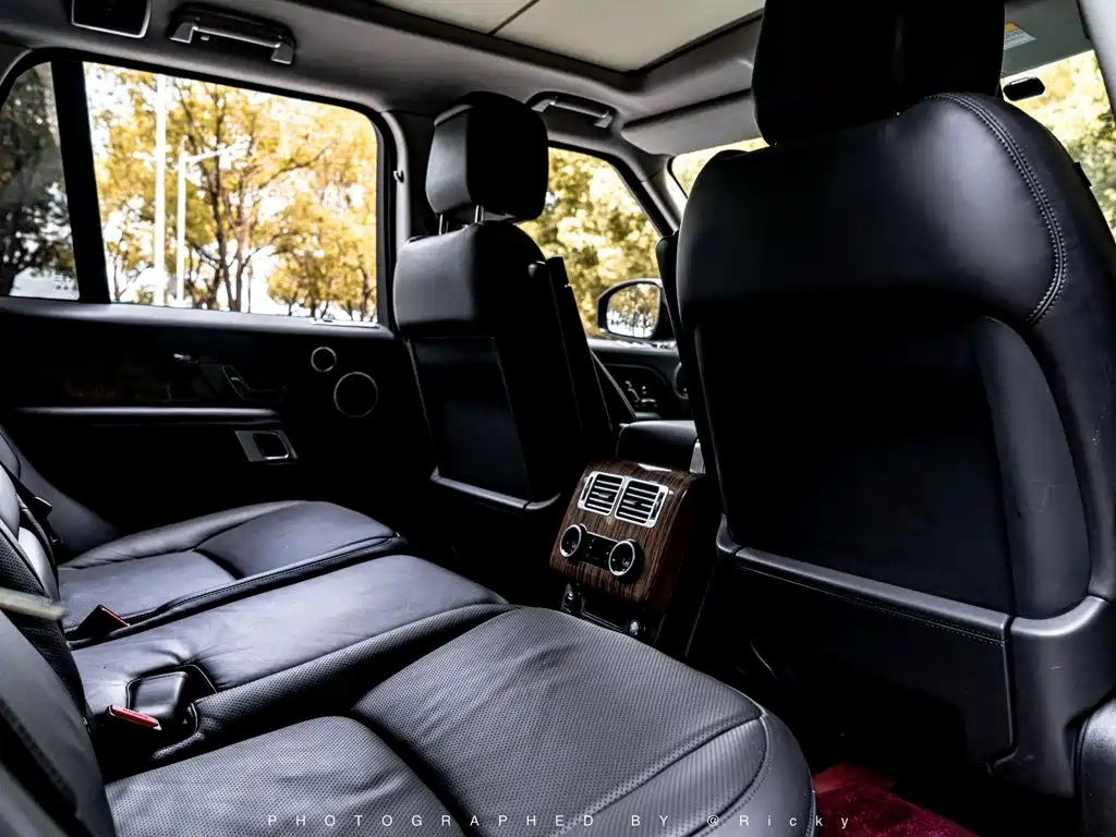 Land Rover Range Rover — миниатюра 12