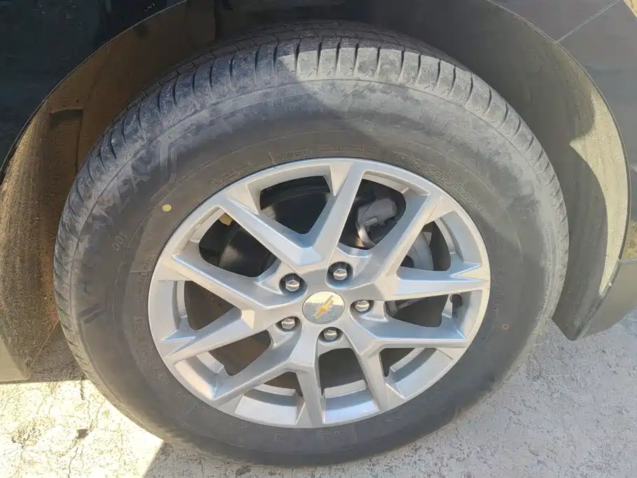 Chevrolet Equinox — миниатюра 6