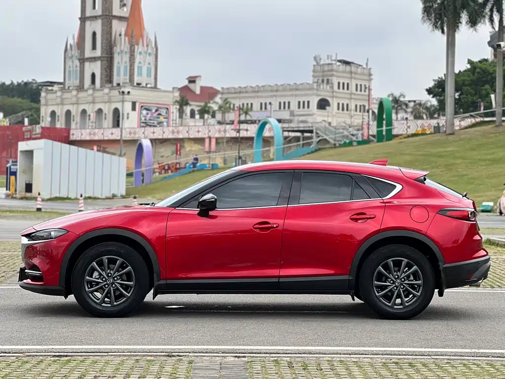MAZDA CX 4