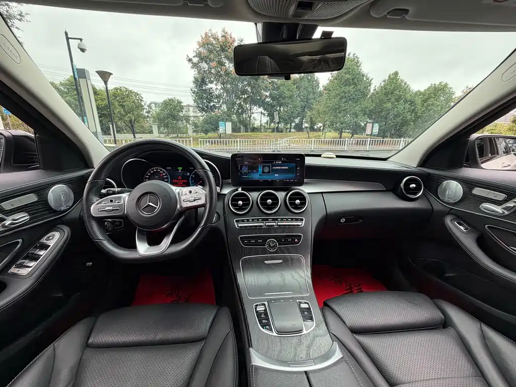 Mercedes-Benz C-Class — миниатюра 9