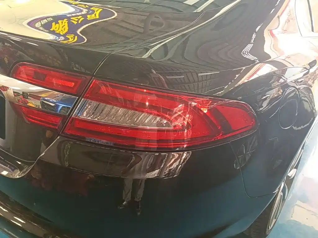 Jaguar XF — миниатюра 8