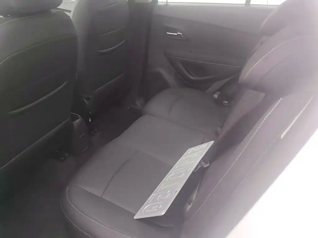 Chevrolet Trax — миниатюра 17