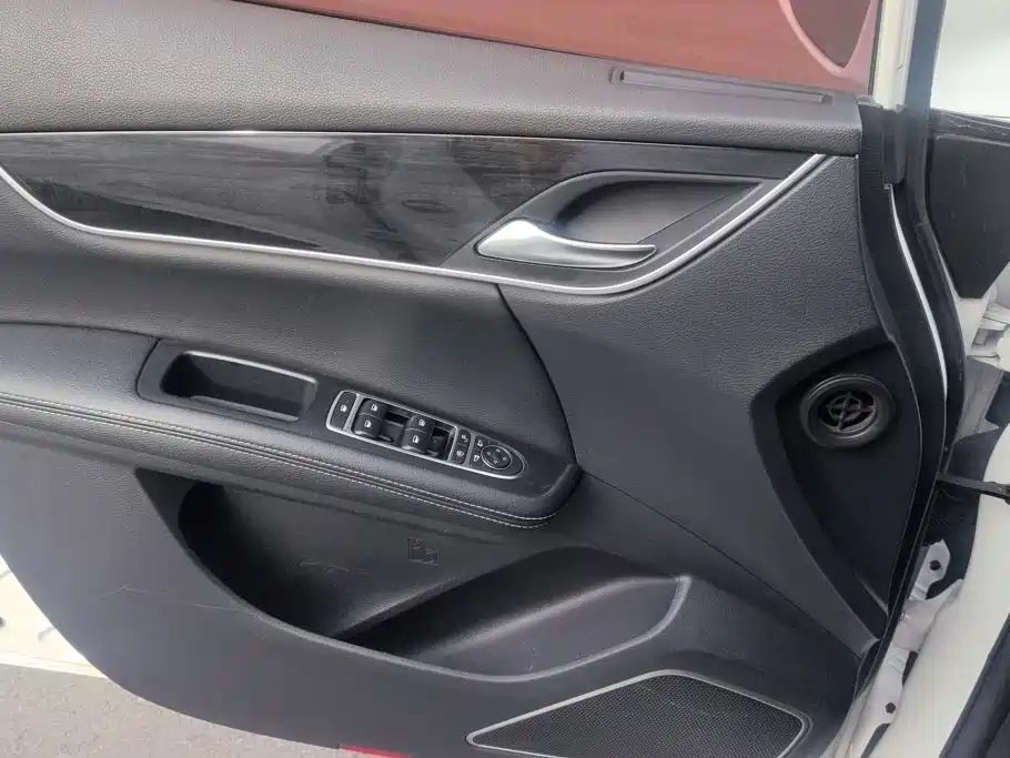 BYD MAX — миниатюра 6