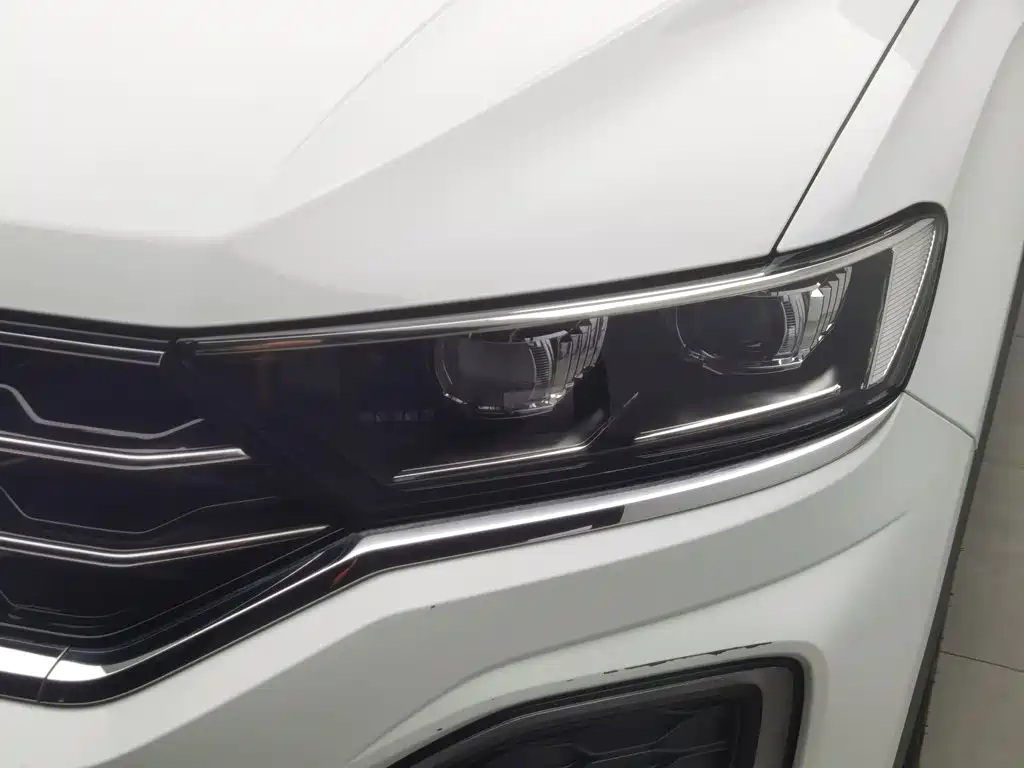 Volkswagen T-Roc — миниатюра 7