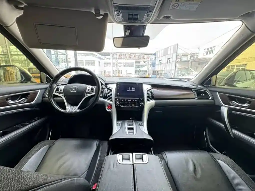 Honda Avancier — миниатюра 5