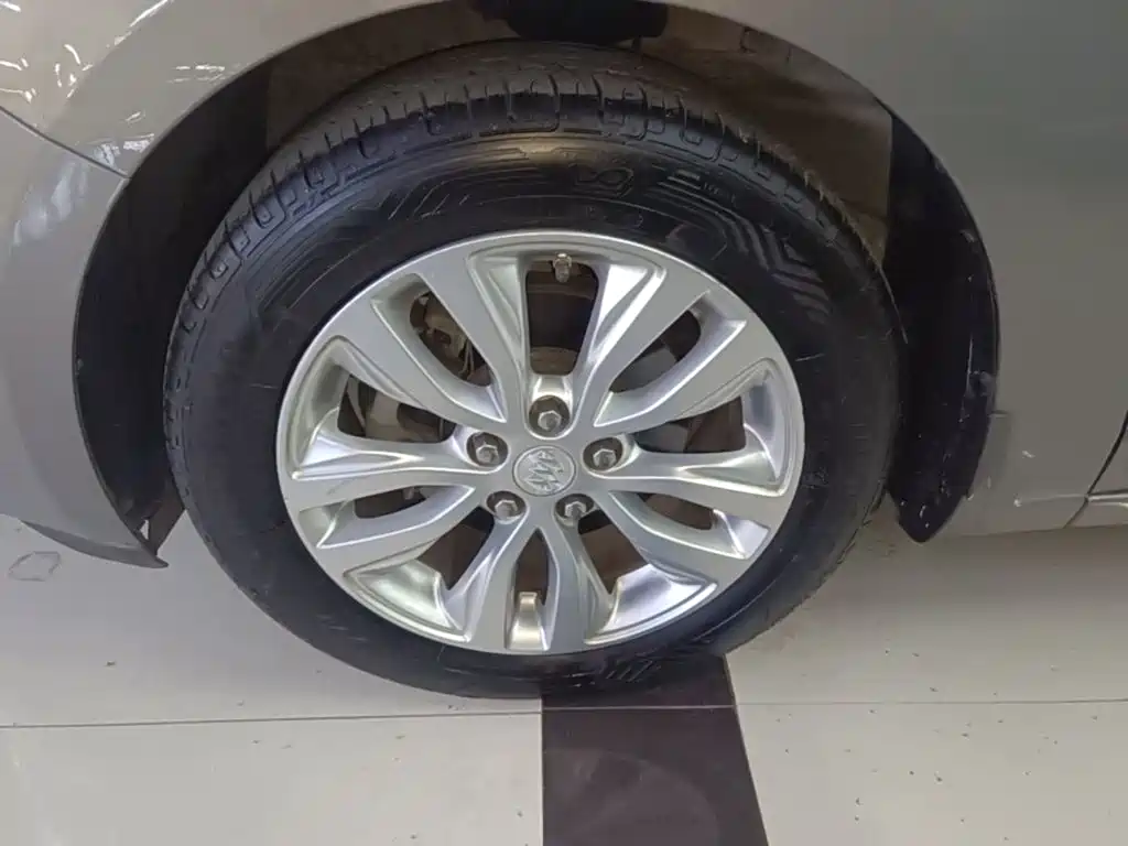 Buick Excelle — миниатюра 25