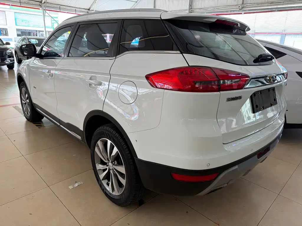 Geely Boyue — миниатюра 6