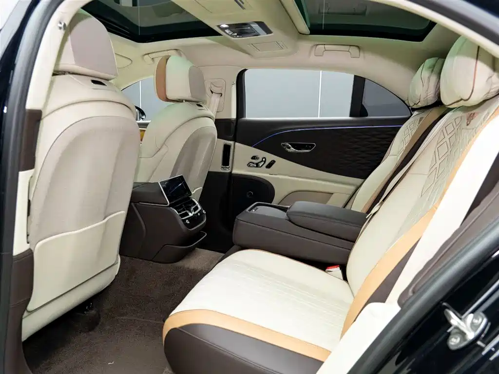 BENTLEY FLYING SPUR PLUG IN HYBRID