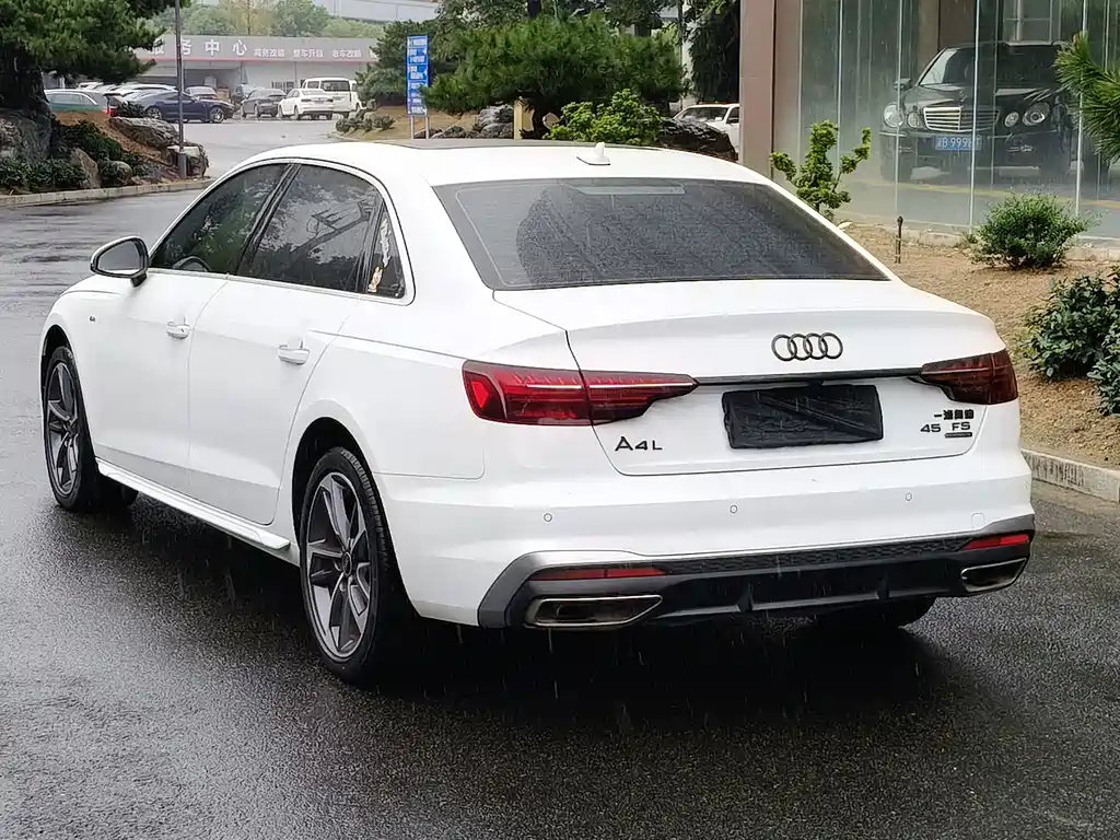 Audi A4L — миниатюра 15