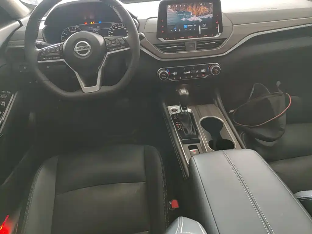 Nissan Teana — миниатюра 10