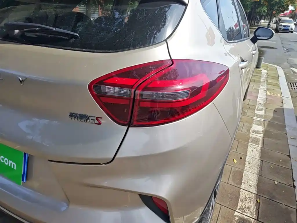 Geely Emgrand GS — миниатюра 8