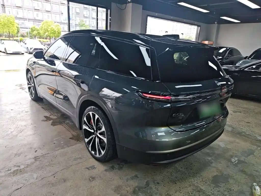 NIO ES8 2023 100kWh