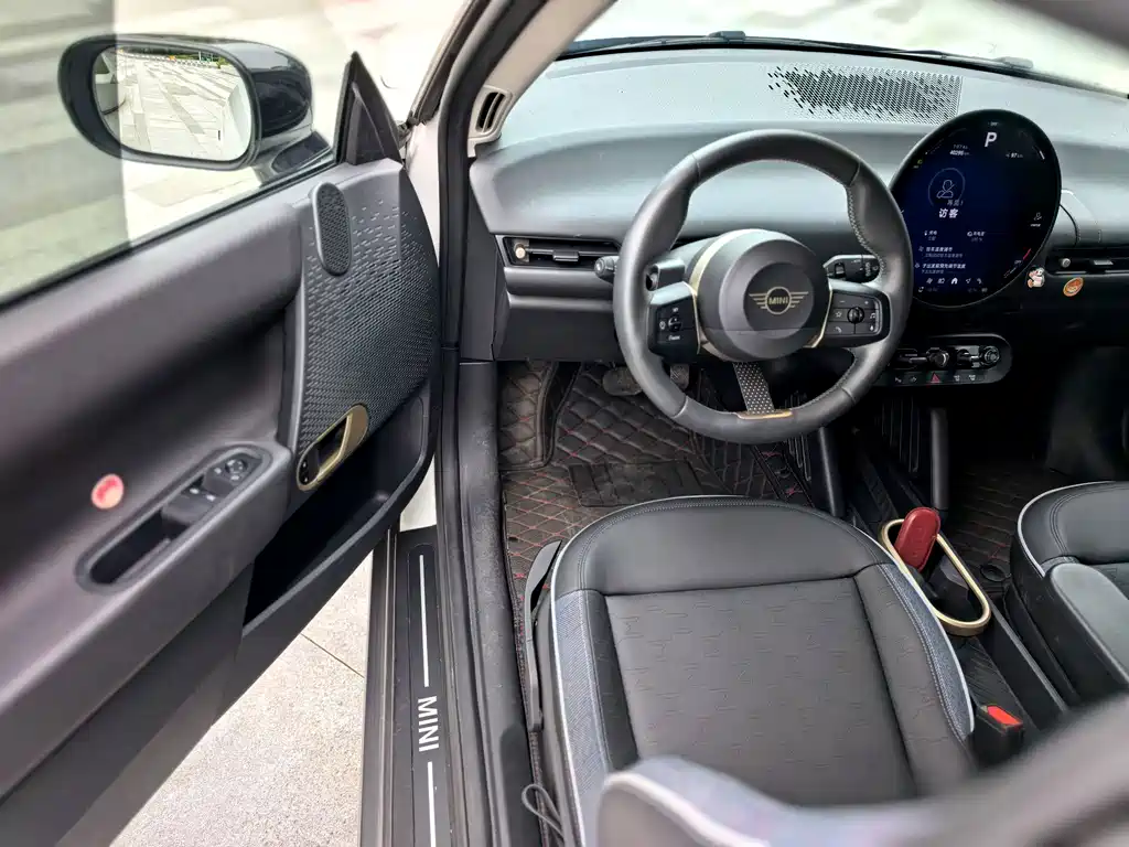 MINI MINI COOPER EV — миниатюра 9