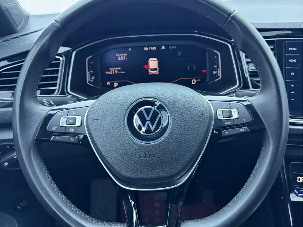 Volkswagen T-Roc — миниатюра 9