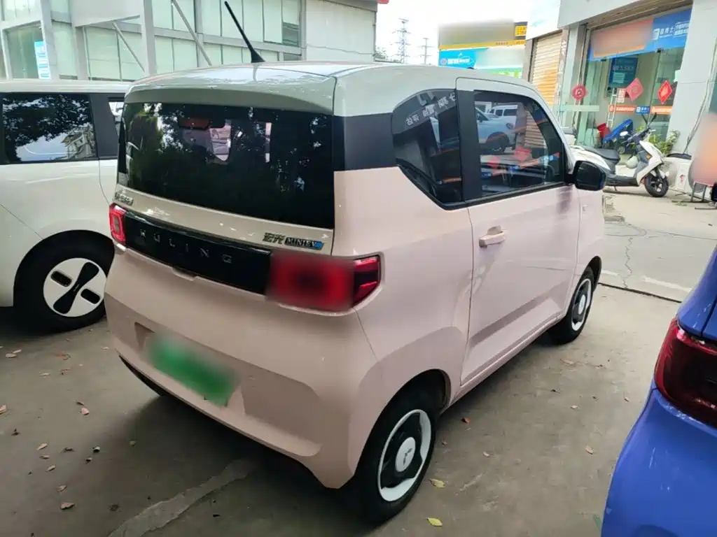 Wuling MINIEV — миниатюра 7