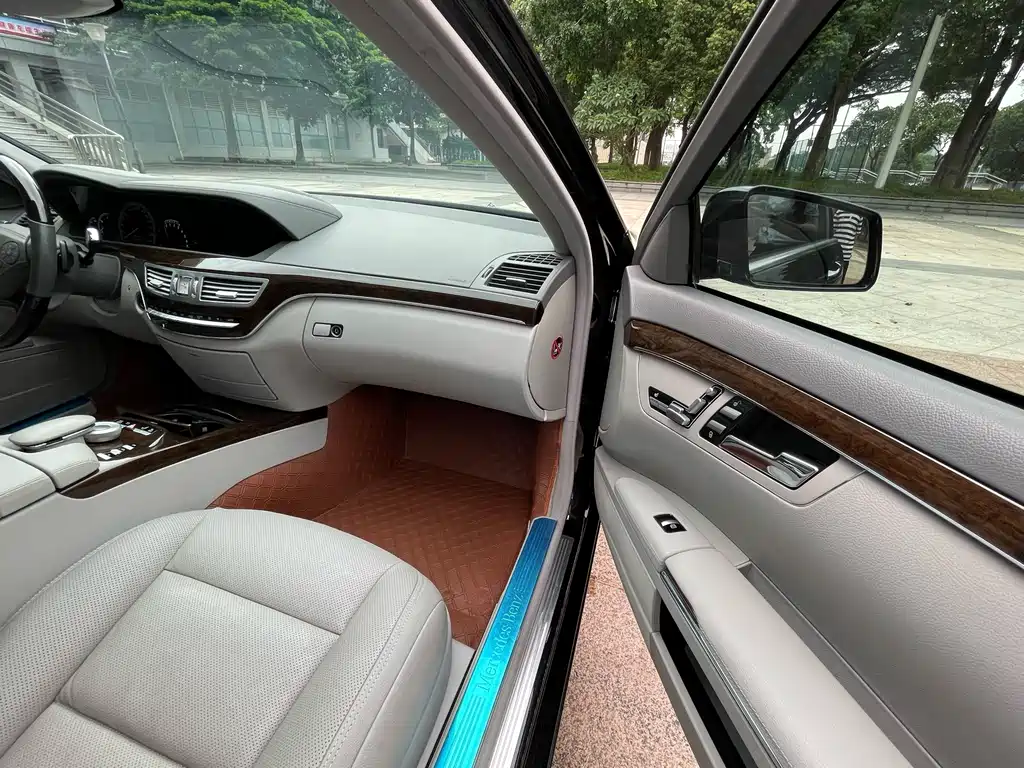 Mercedes-Benz S-Class — миниатюра 15