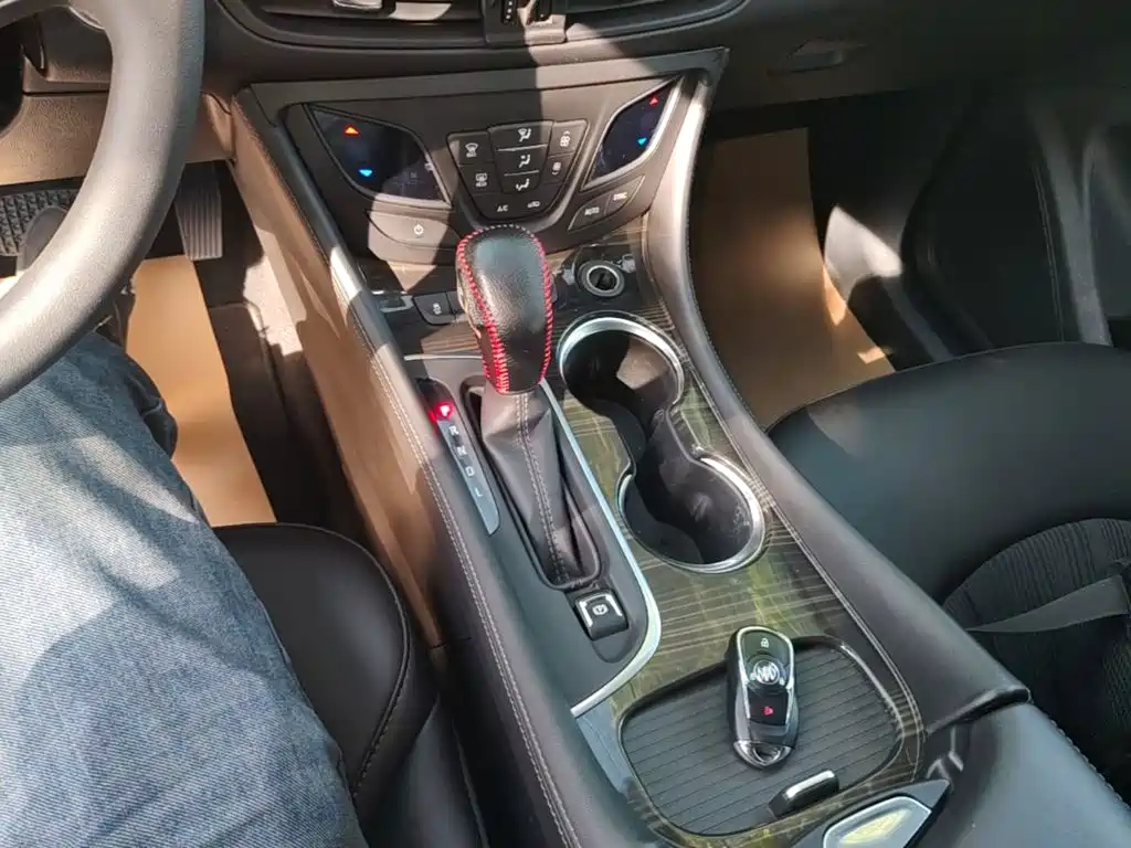 Buick Envision Plus — миниатюра 14