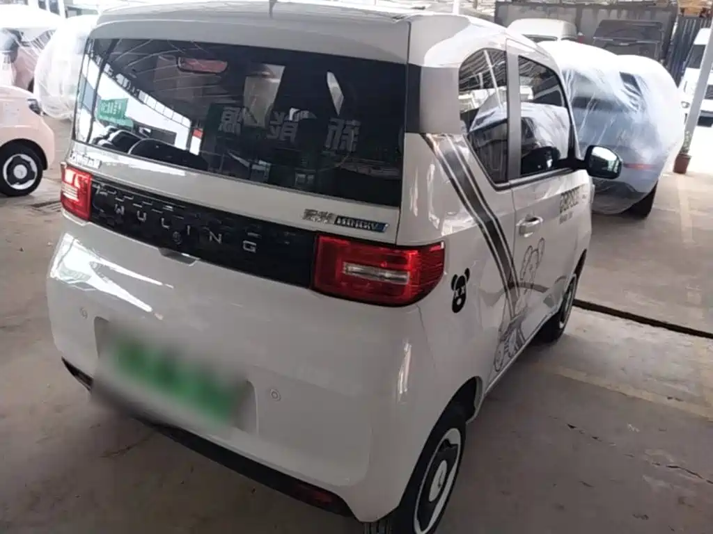 Wuling MINIEV — миниатюра 7