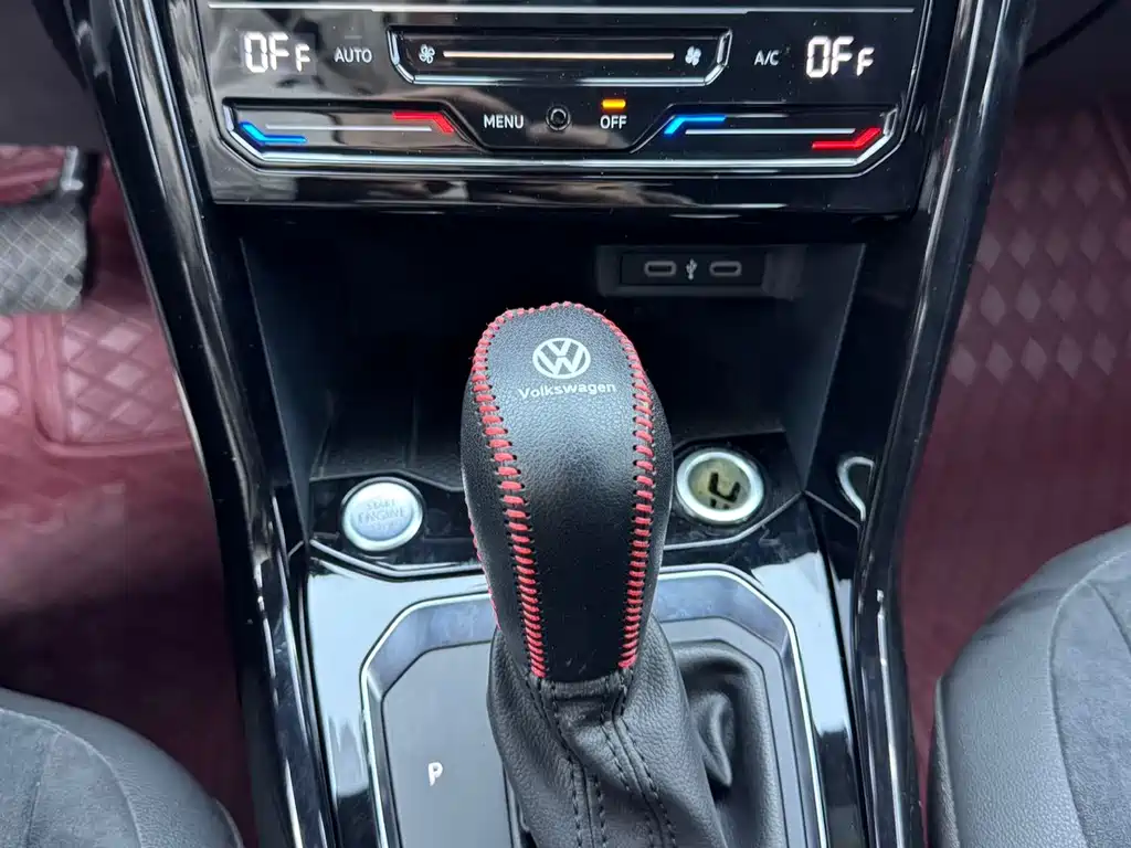Volkswagen T-Roc — миниатюра 13