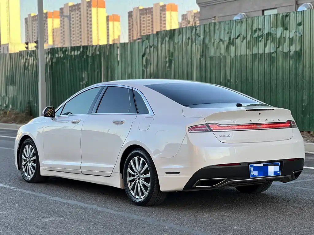 LINCOLN MKZ