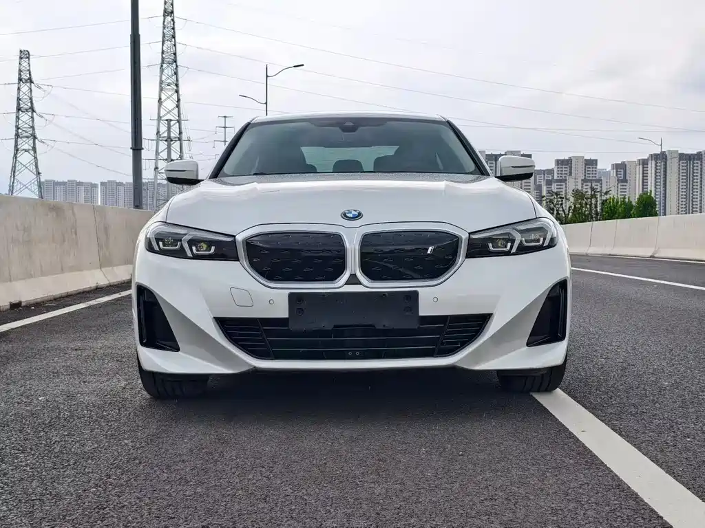 BMW i3 — миниатюра 2