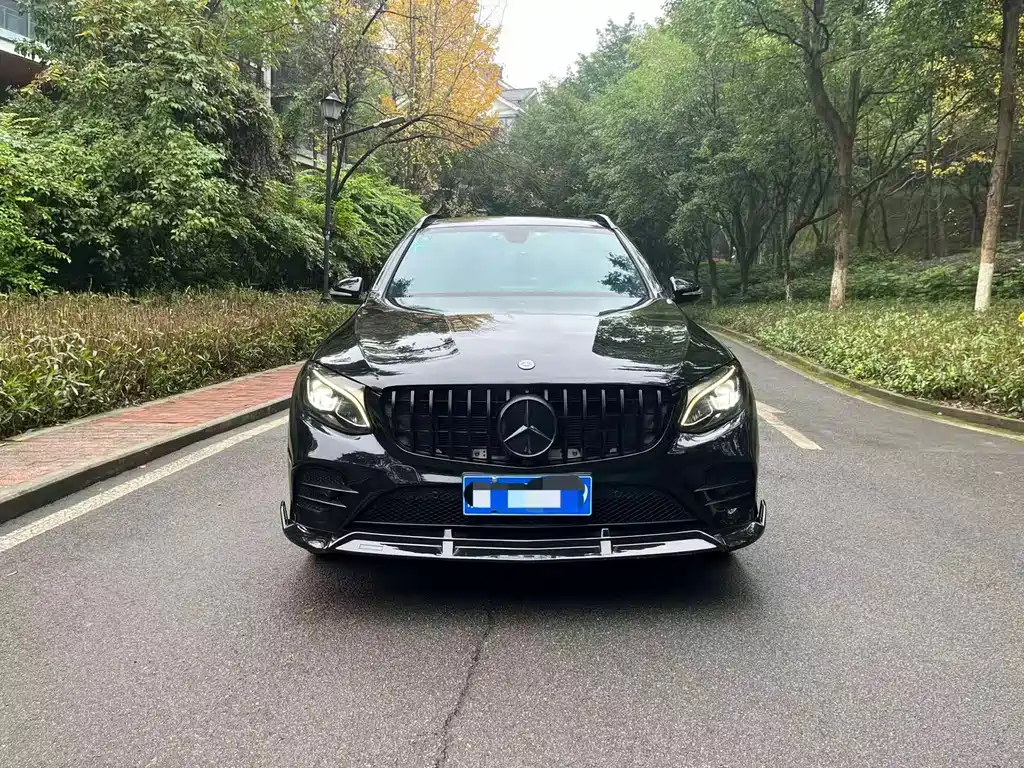 MERCEDES-BENZ GLC