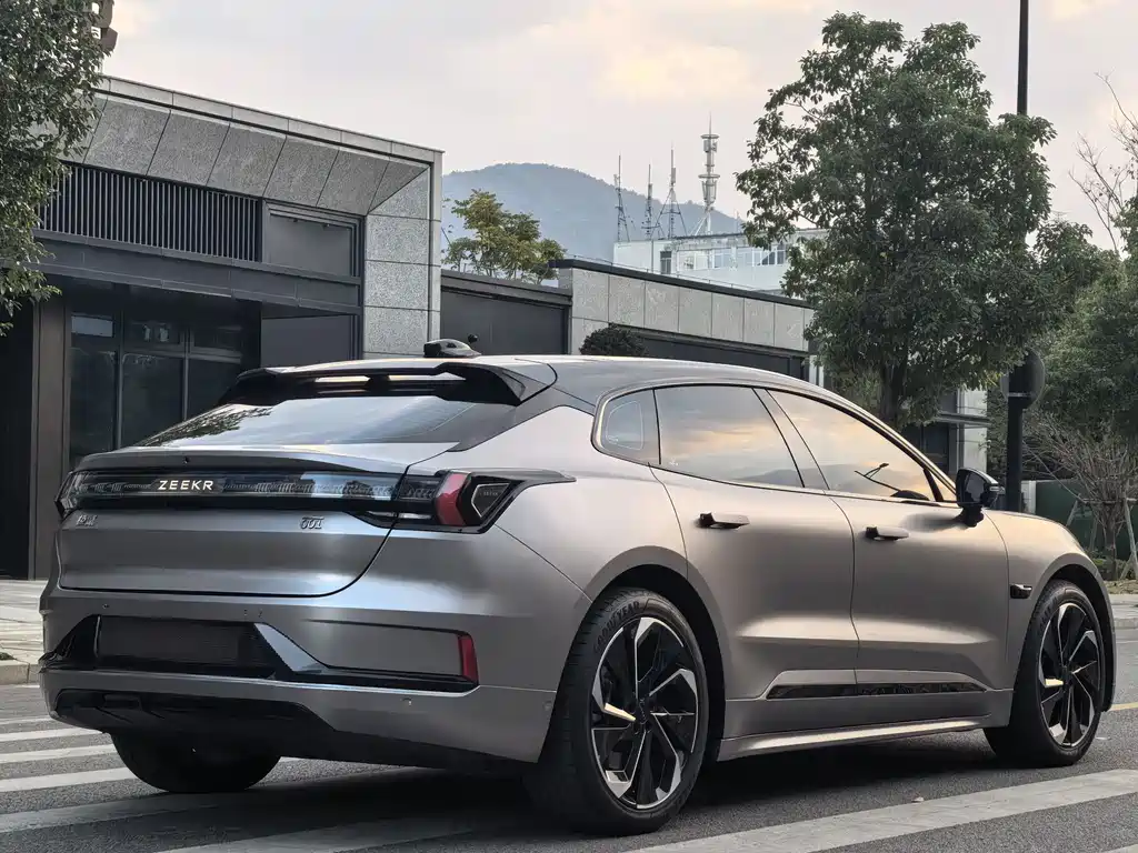 ZEEKR EXTREME KRYPTON 001