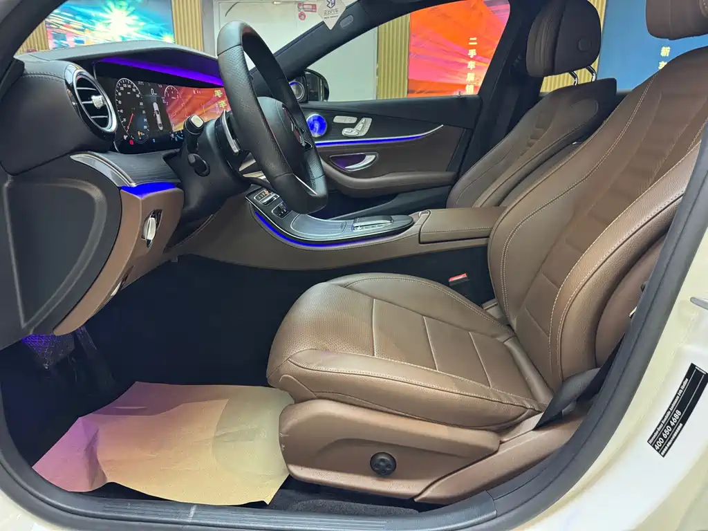 Mercedes-Benz E-Class — миниатюра 11