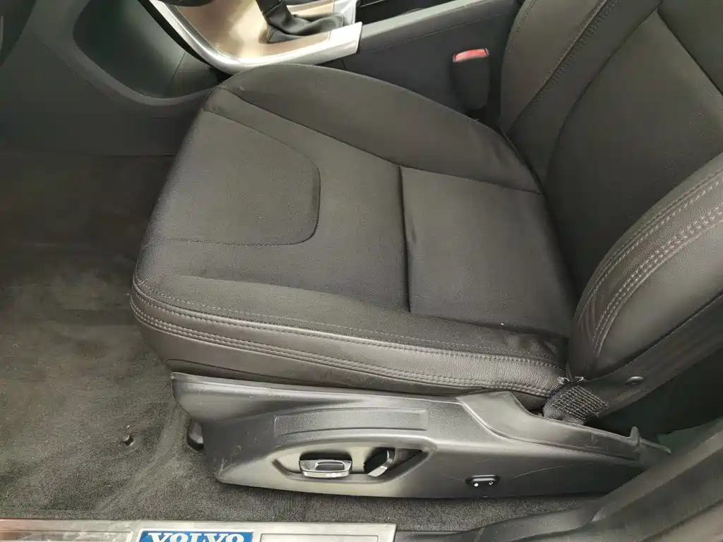 Volvo XC60 — миниатюра 20