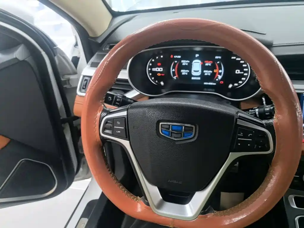 Geely Vision S1 — миниатюра 11