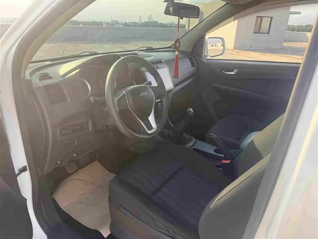 Isuzu RE-MAX Ruimai — миниатюра 4