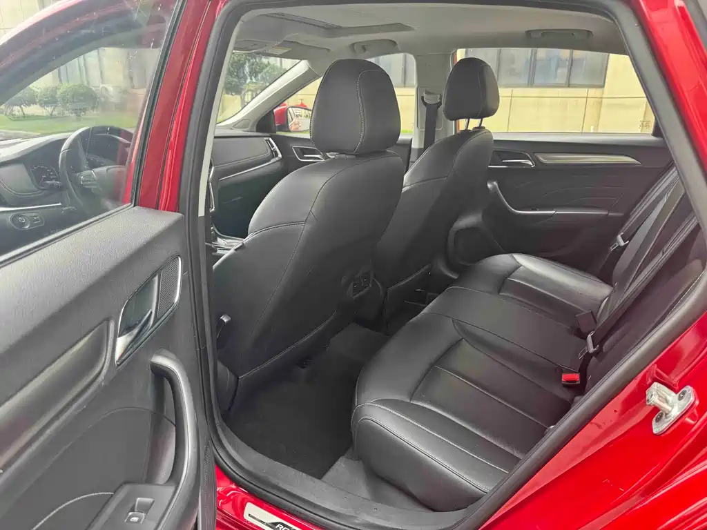 Roewe i6 Classic — миниатюра 11