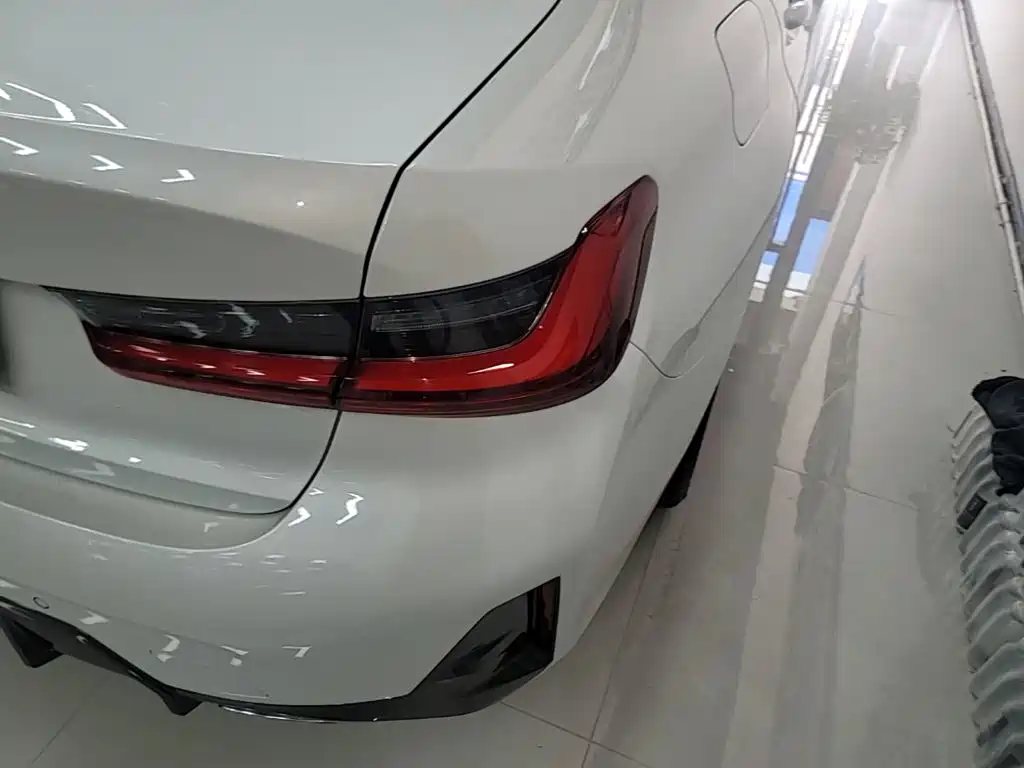 BMW 3 Series — миниатюра 8