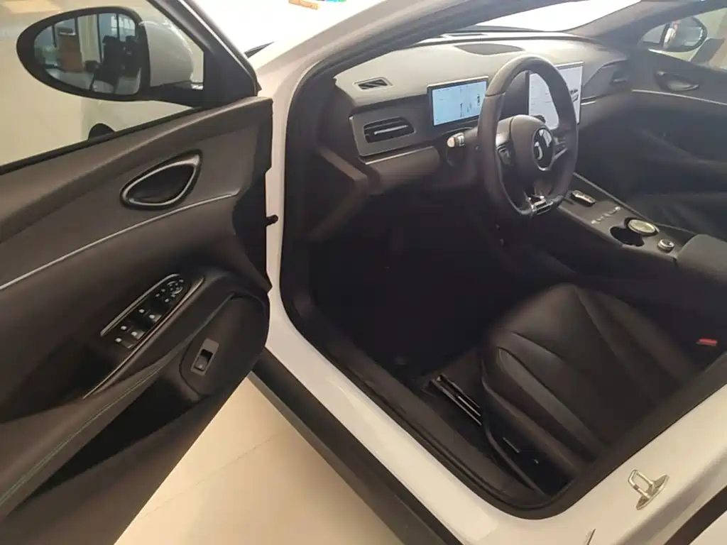 BYD Seal 06 DM-i Touring — миниатюра 16