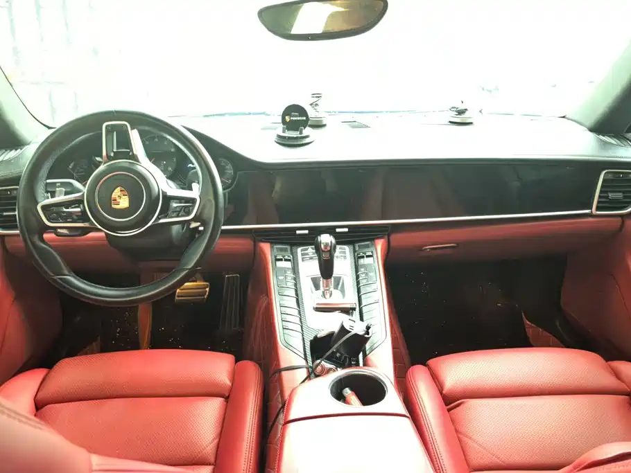 Porsche Panamera — миниатюра 12