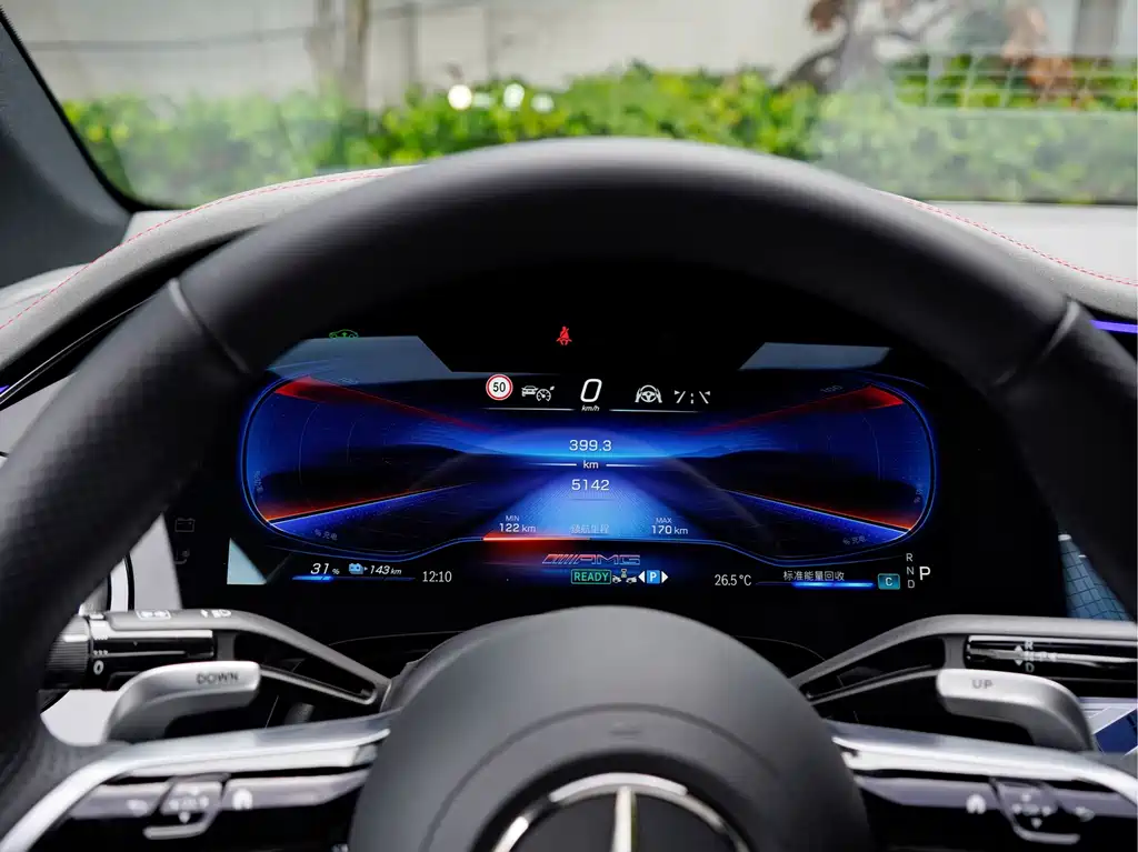 Mercedes-Benz EQE AMG — миниатюра 9
