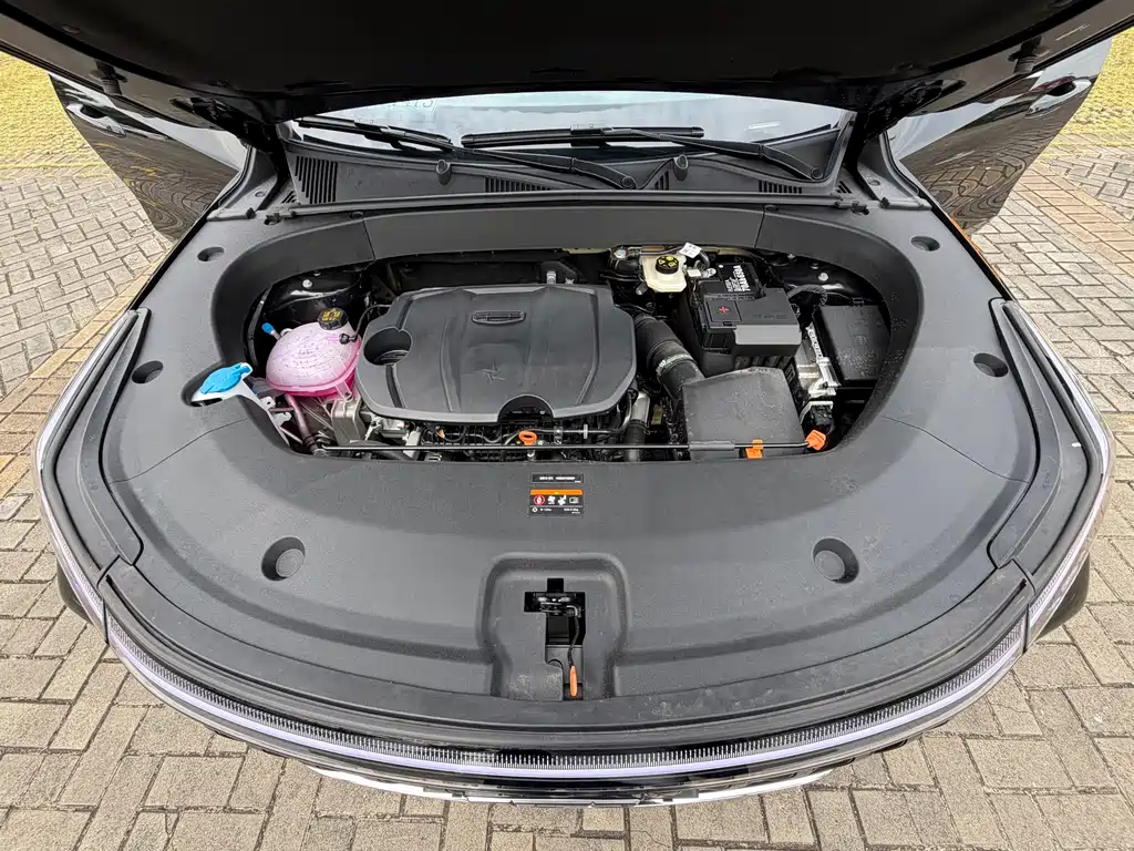 Geely Boyue L — миниатюра 27