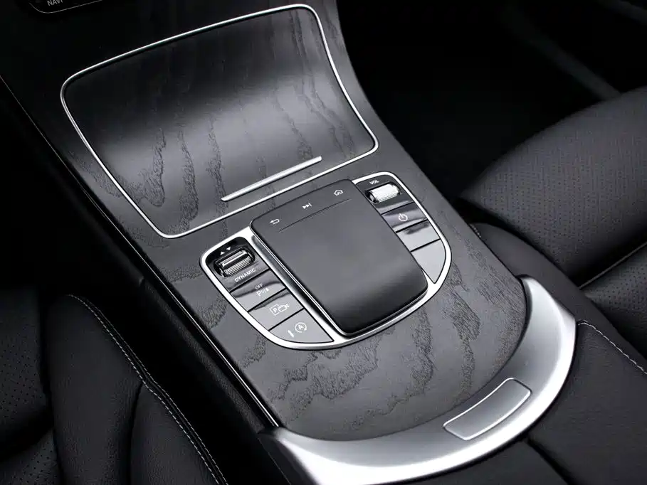 Mercedes-Benz C-Class — миниатюра 10