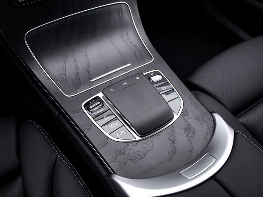 Mercedes-Benz C-Class 1.5 л 2021 г. Белый, пробег 31000 км