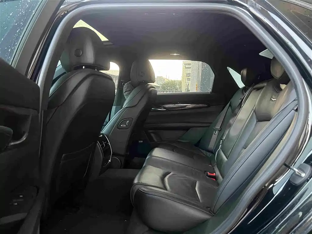 Cadillac CT6 — миниатюра 10