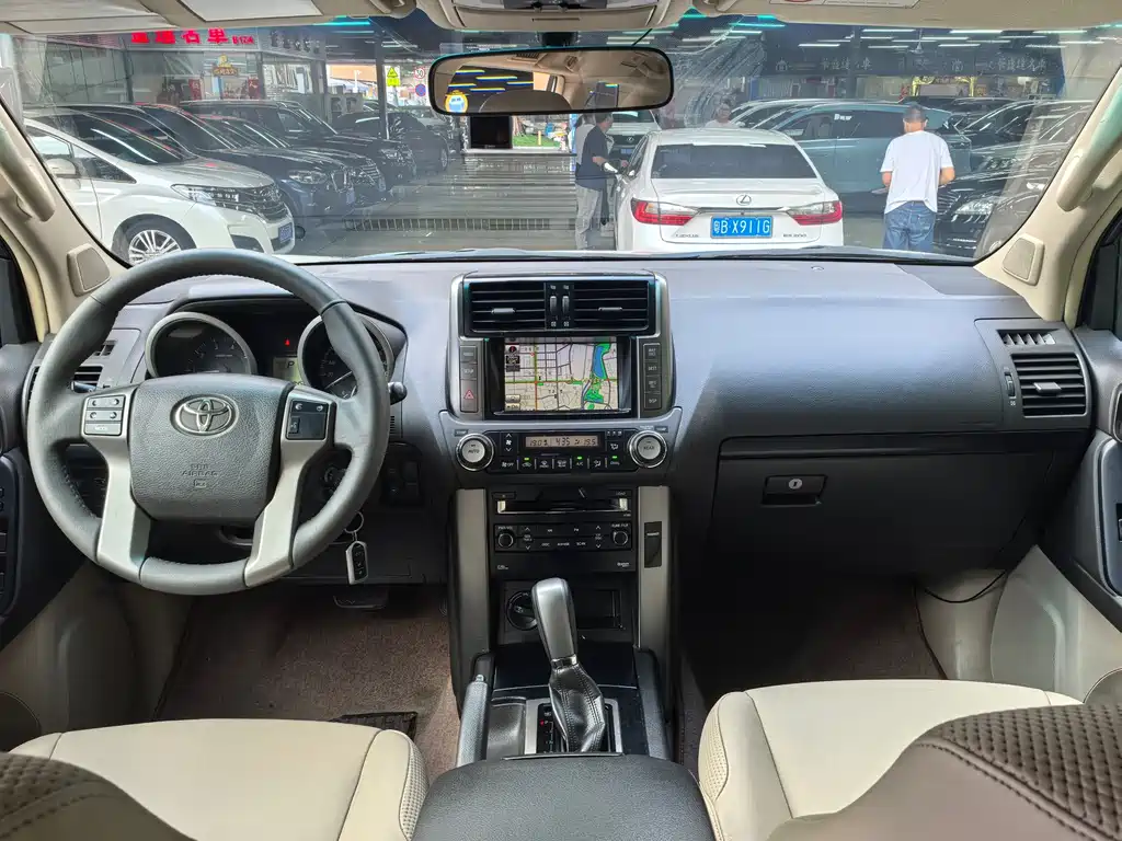 Toyota Prado (Import) — миниатюра 13