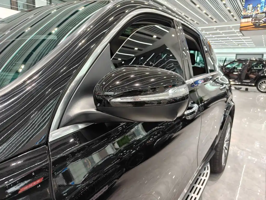 Mercedes-Benz GLE (Import) — миниатюра 6
