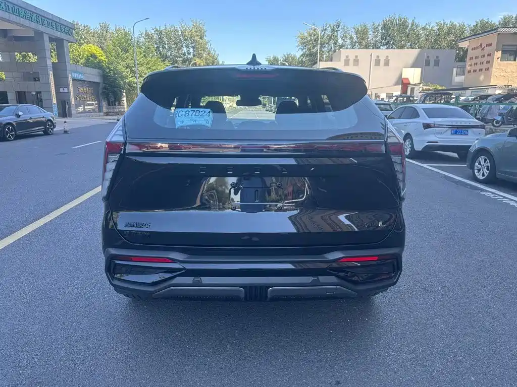 Geely Boyue L — миниатюра 10