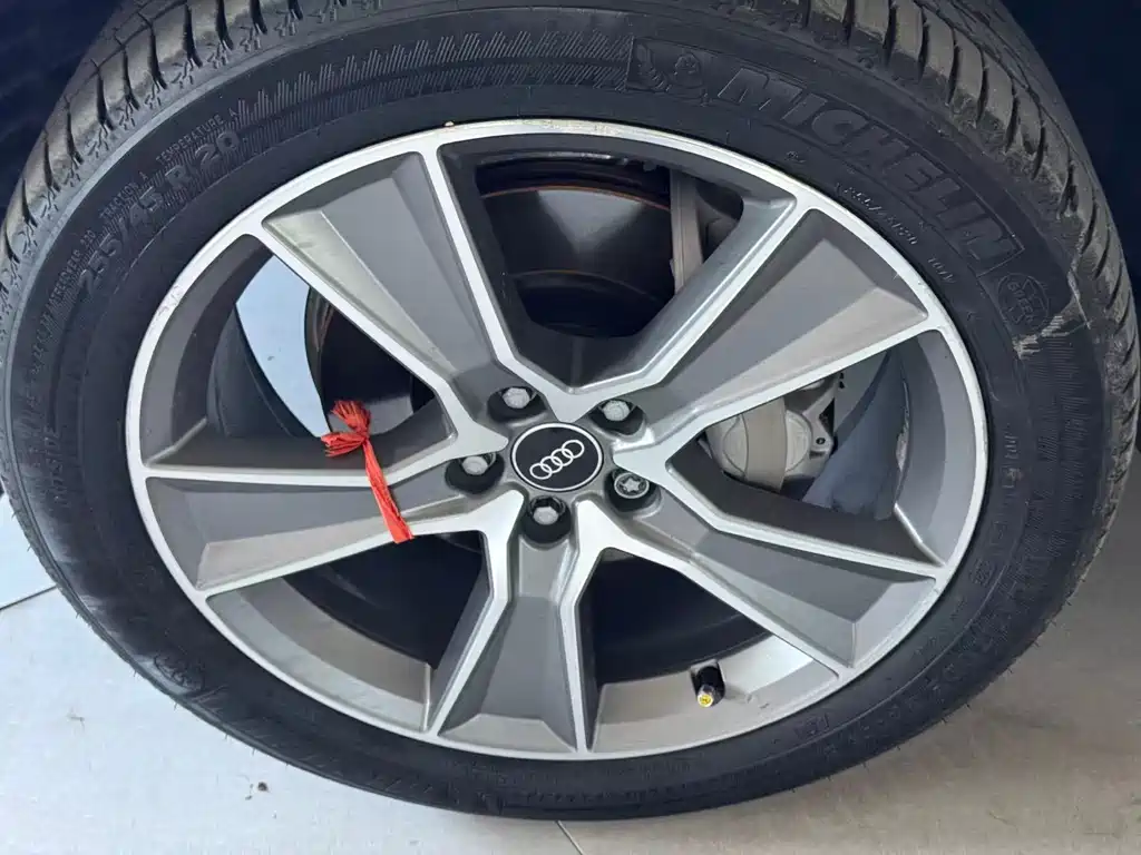Audi Q5L — миниатюра 3