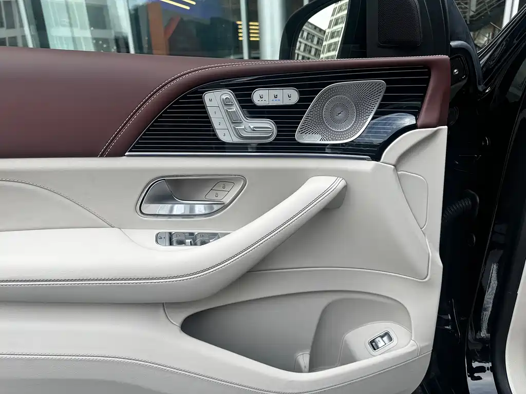 Mercedes-Benz GLS — миниатюра 15