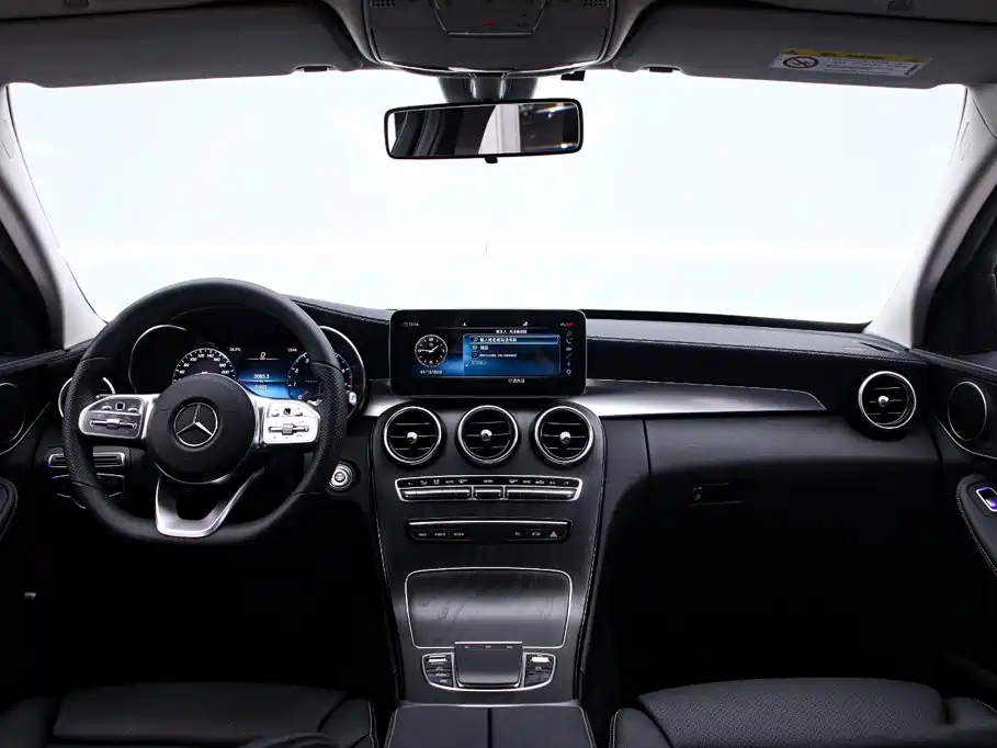 Mercedes-Benz C-Class — миниатюра 5